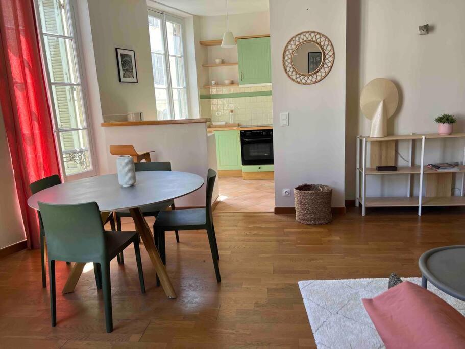 Appartement Au Centre D'Avignon Extérieur photo